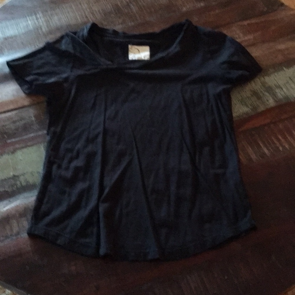 Black tee